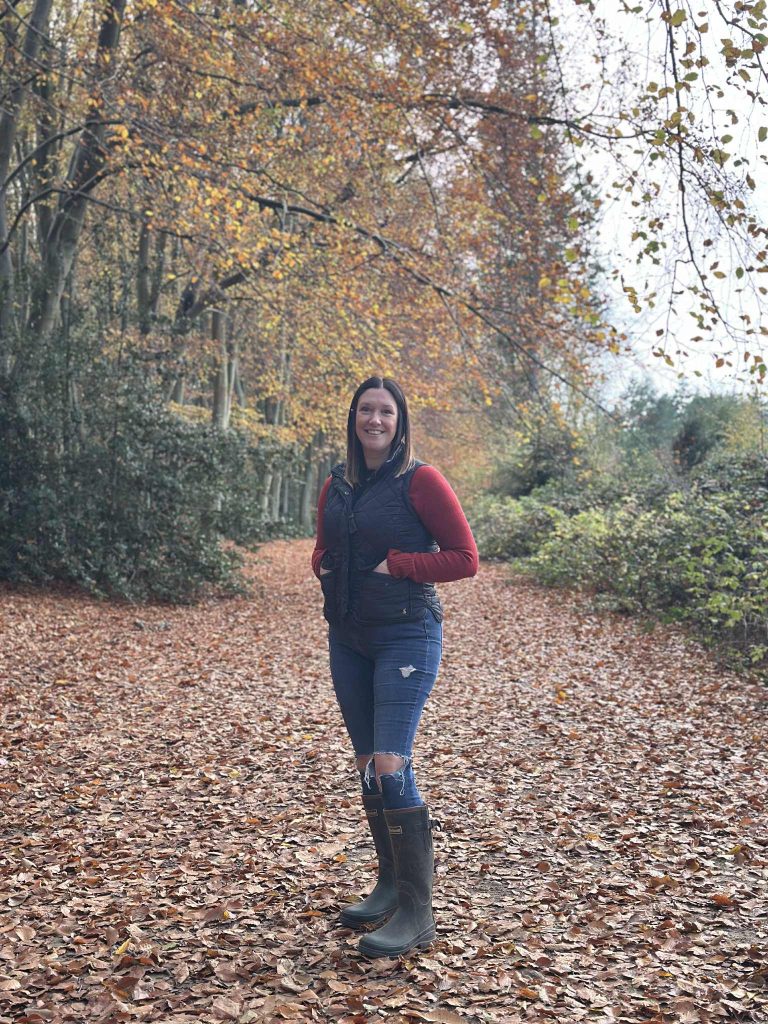 Toni – founder of KiaraLana Cosmetics